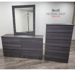 Dresser Whit Mirror And Chest !⭐️