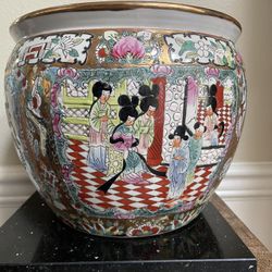 Vintage Chinese Famille Rose Mandarin Porcelain Fish Bowl 20th C. Hand -Painted Pot 8.5”Hx 9.75” D