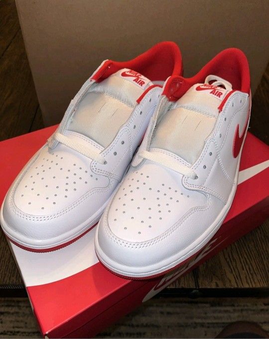 Jordan 1 Low University Red