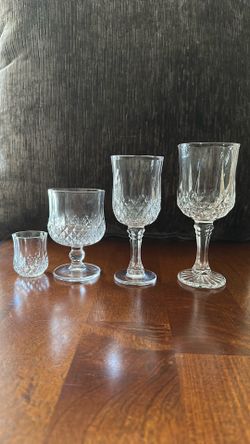 Classic diamond-cut pattern clear drink ware  set