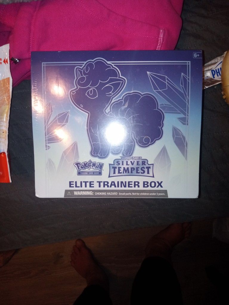 Elite Trainer Silver Tempest box