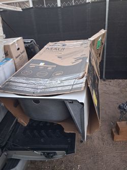 NEW Bathroom tub. LEFT SIDE