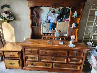 Dresser with 2 side tables