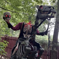 Halloween Animatronic Knight Dullahan RARE