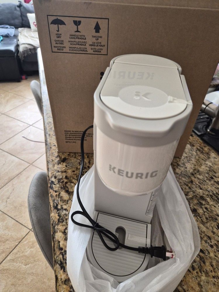 KEURIG- Coffee Maker