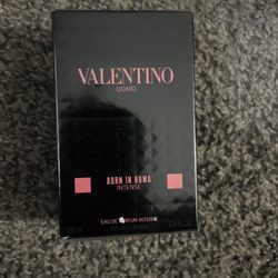 Valentino Born in Roma Intense 3.4 oz 