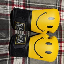 Leather 12 Oz gloves