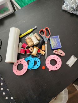 Numerous sewing supplies. Avondale