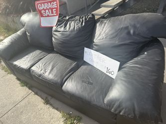 Black Leather Couch/sofa