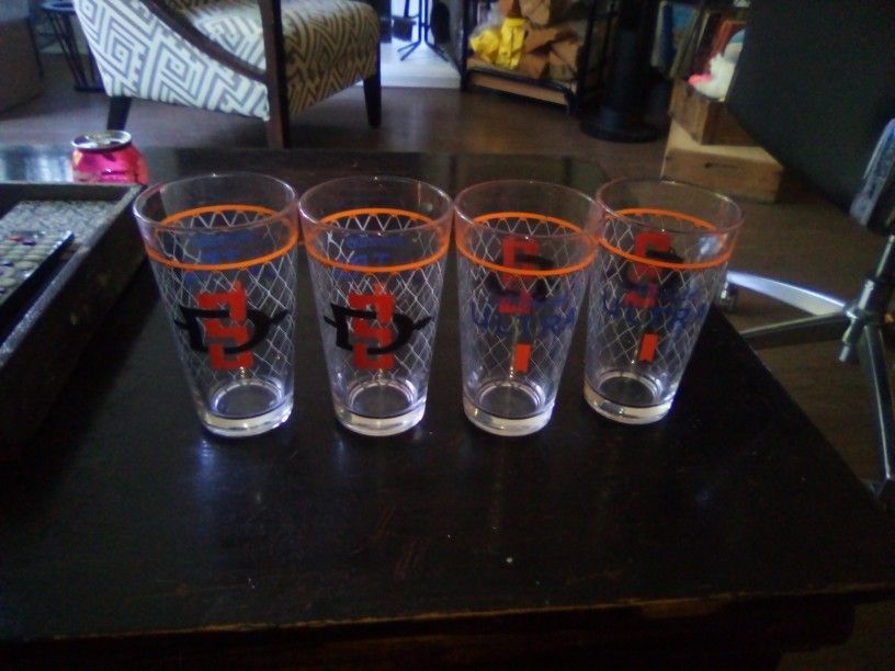 San Diego State March Madness Glasses 