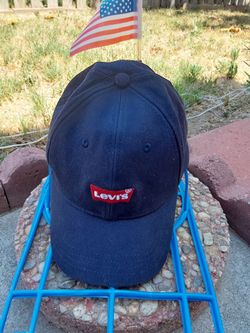 Levi's Snapback Baseball Cap