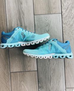 WOMENS ON CLOUDS ☁️ SNEAKERS