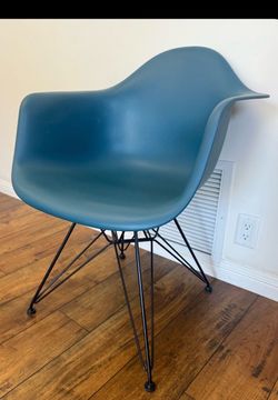 Eames chair