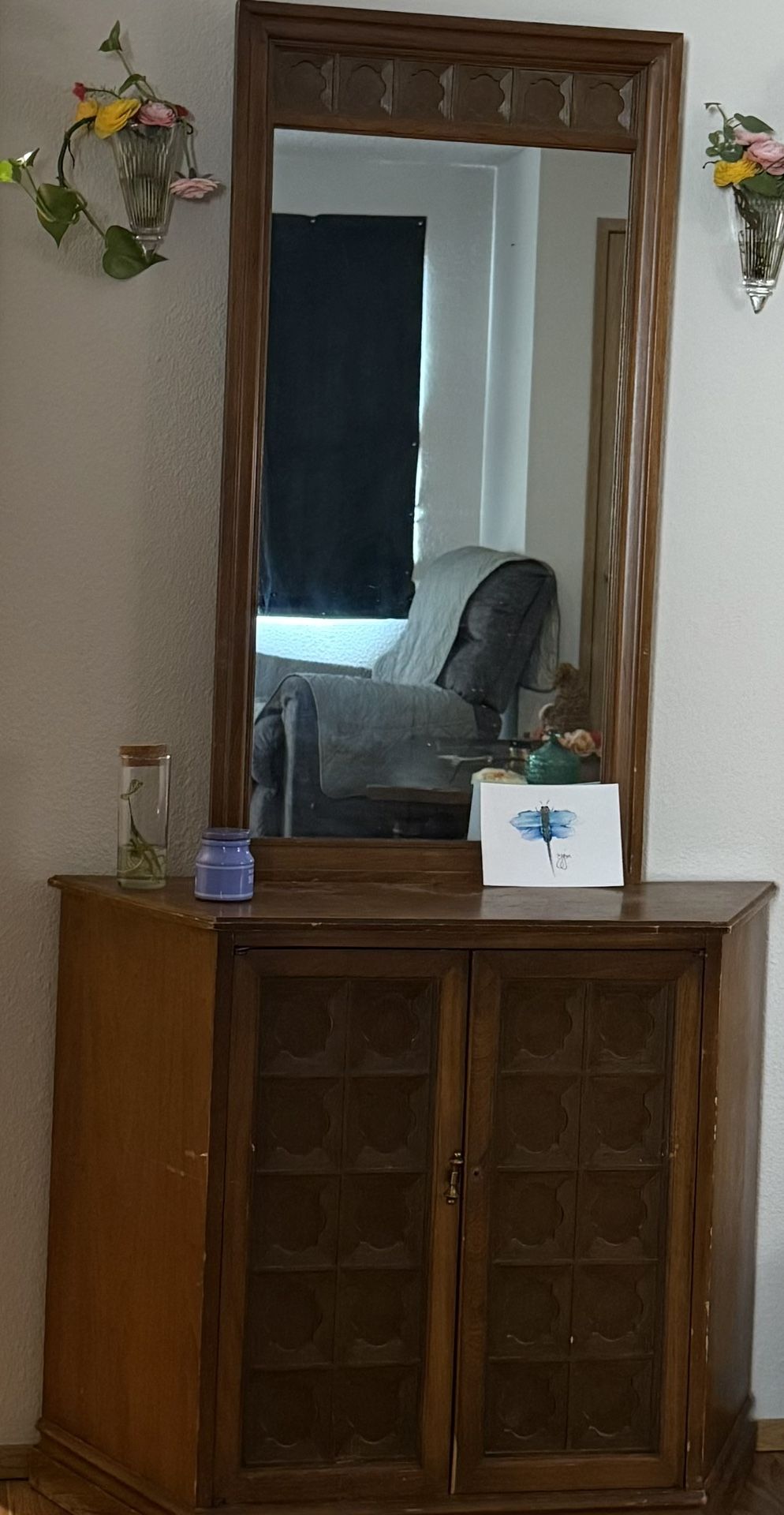 Cabinet With Mirror