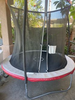 8’ Trampoline