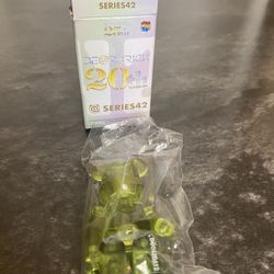 Medicom Be@rbrick Series 42 20th anniversary 100% Figure Jellybean (Rare Bearbrick) Collectors Item!