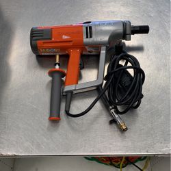 Husqvarna DM230 Handheld Coring Drill