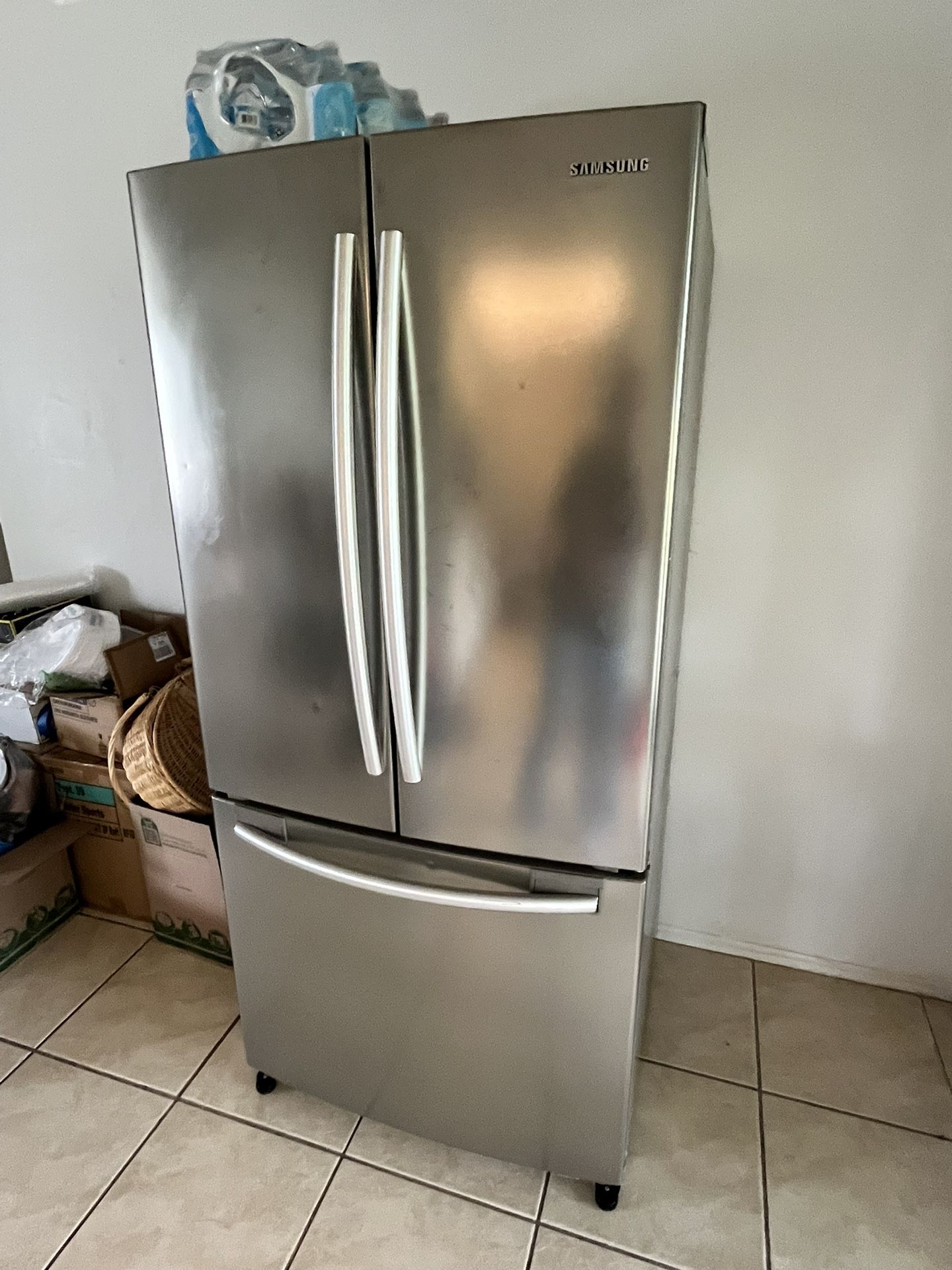 Samsung French Door Refrigerator/ fridge