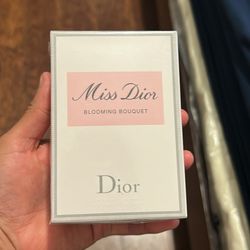 Miss Dior Women New 
