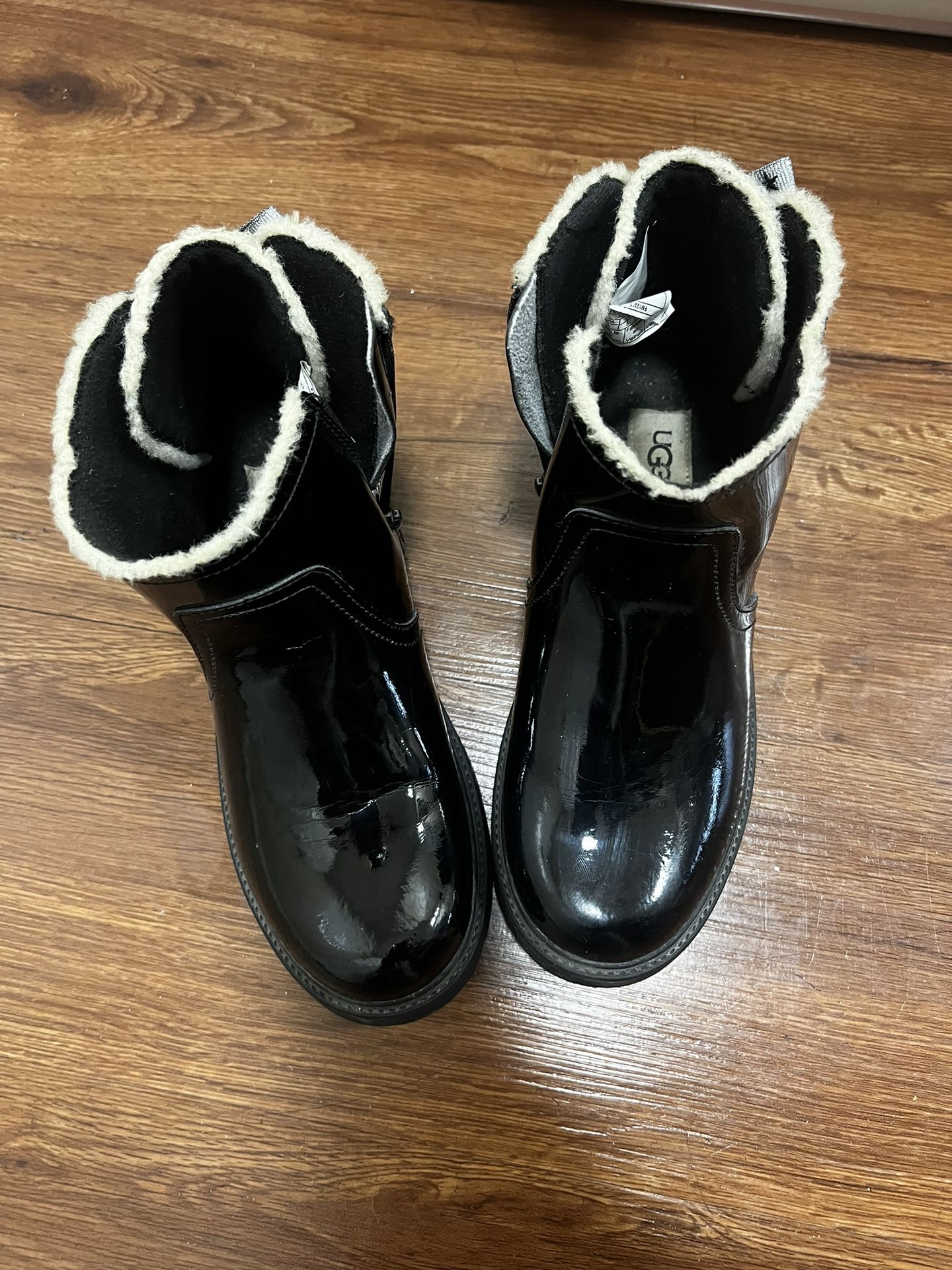ugg lynde infant boots