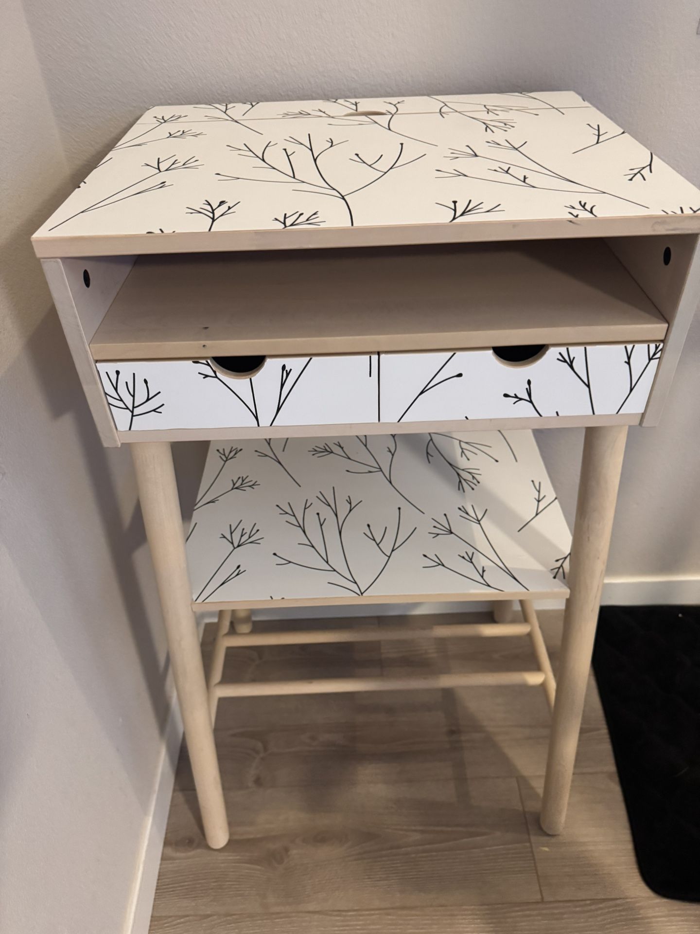Makeup Vanity with Chair & Mirror.