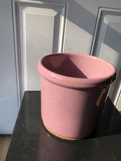 Pink Plant pot pottery ceramic porcelain pink