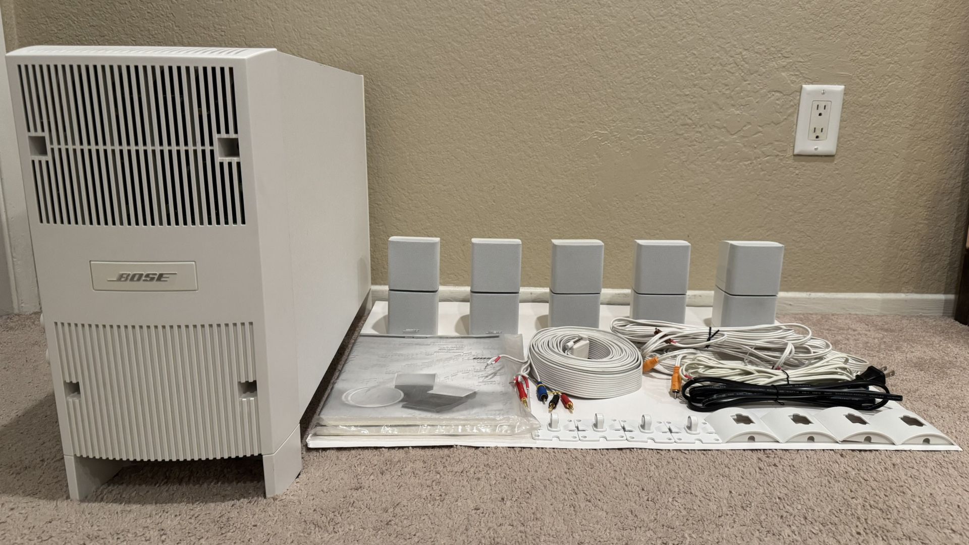 Bose Acoustimass 10 Series III - Excellent Condition!