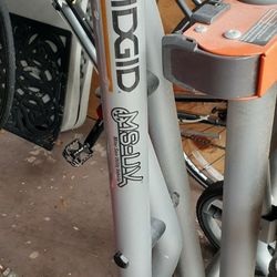 Ridgid Miter saw With Mobility Stand 