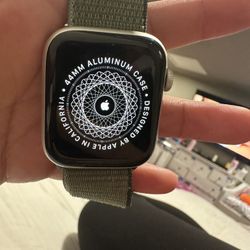 Apple Watch Series 6 44mm