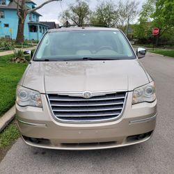 2008 Chrysler Town & Country