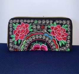 Beautiful flower 🌸 Wallet