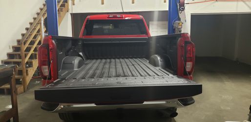 Spray in bedliner
