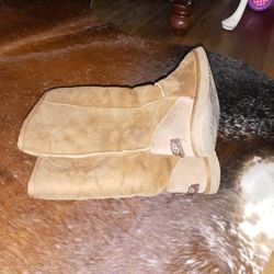 Uggs Boots Free