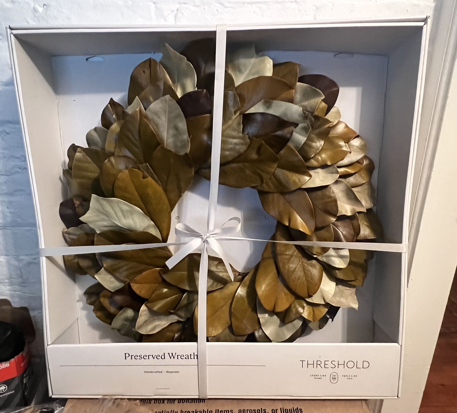 Preserved Handcraft Magnolia Wreath - Threshold