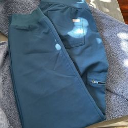 Figs Scrubs- Deep Reef