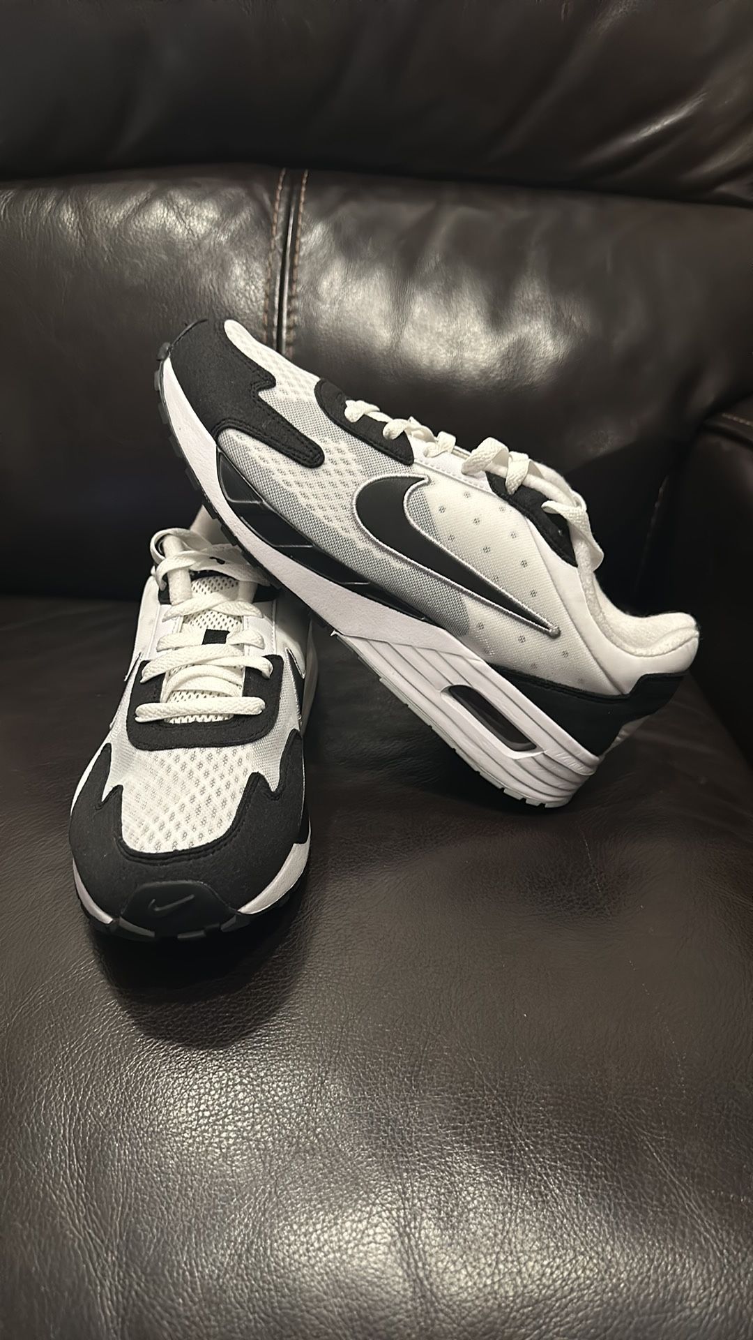 Nike Men’s Air Max Solo