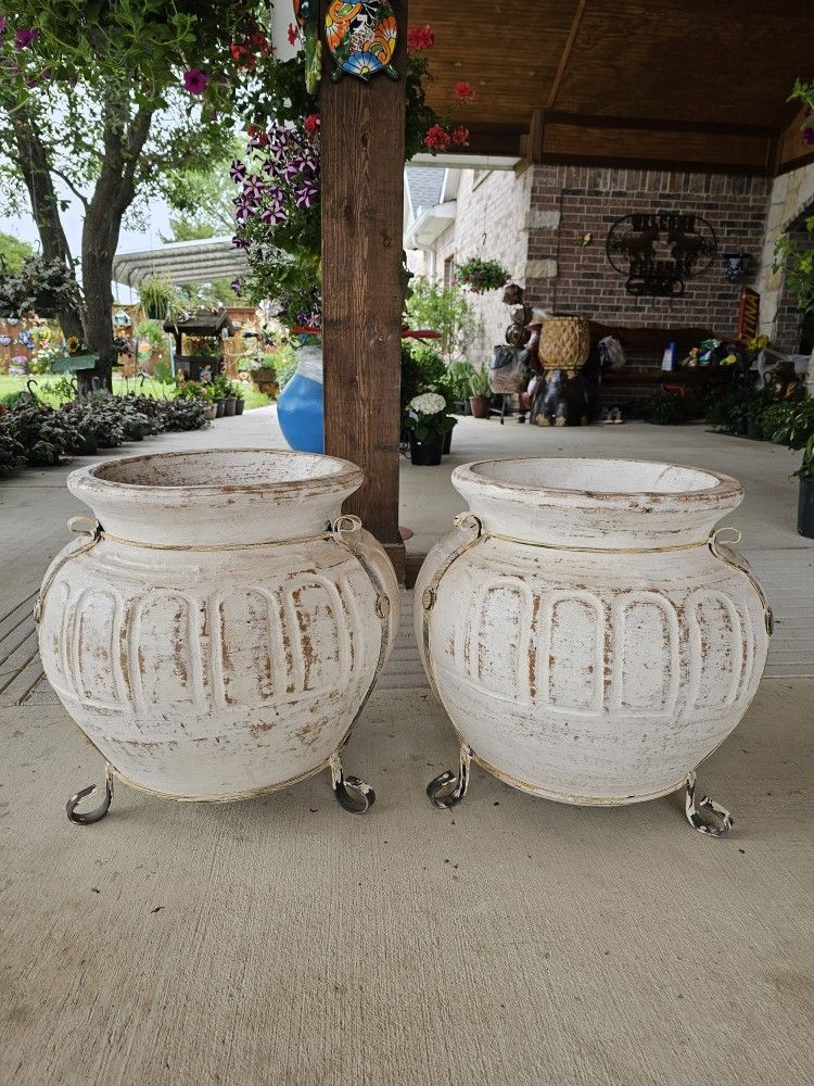 Rustic White Round Clay Pots, Planters, Plants. Pottery $85 cada una