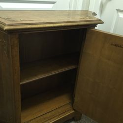 VINTAGE!!! Heritage cabinet!!