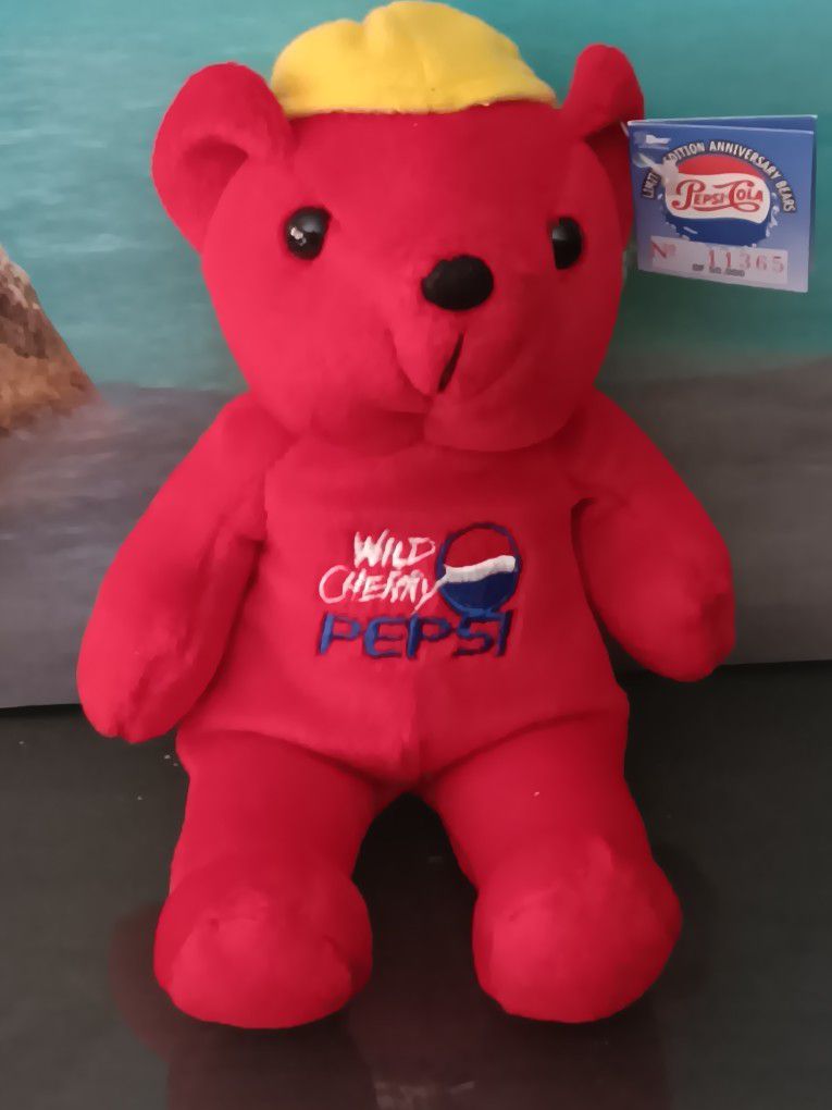 Pepsi-Cola 1999 Wild Cherry Red Bear Rare-Bears #1 Limited Edition #11365 of 50,000