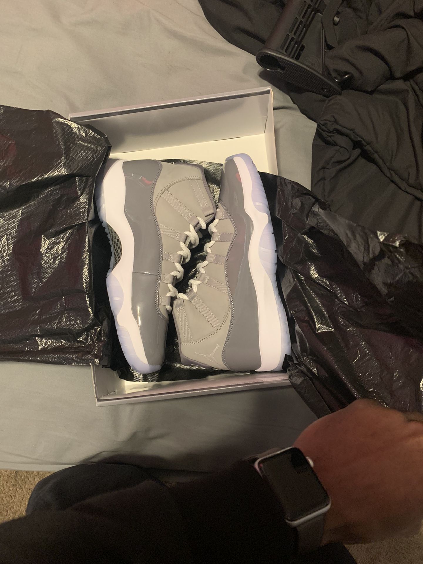 Cool grey 11s 9.5