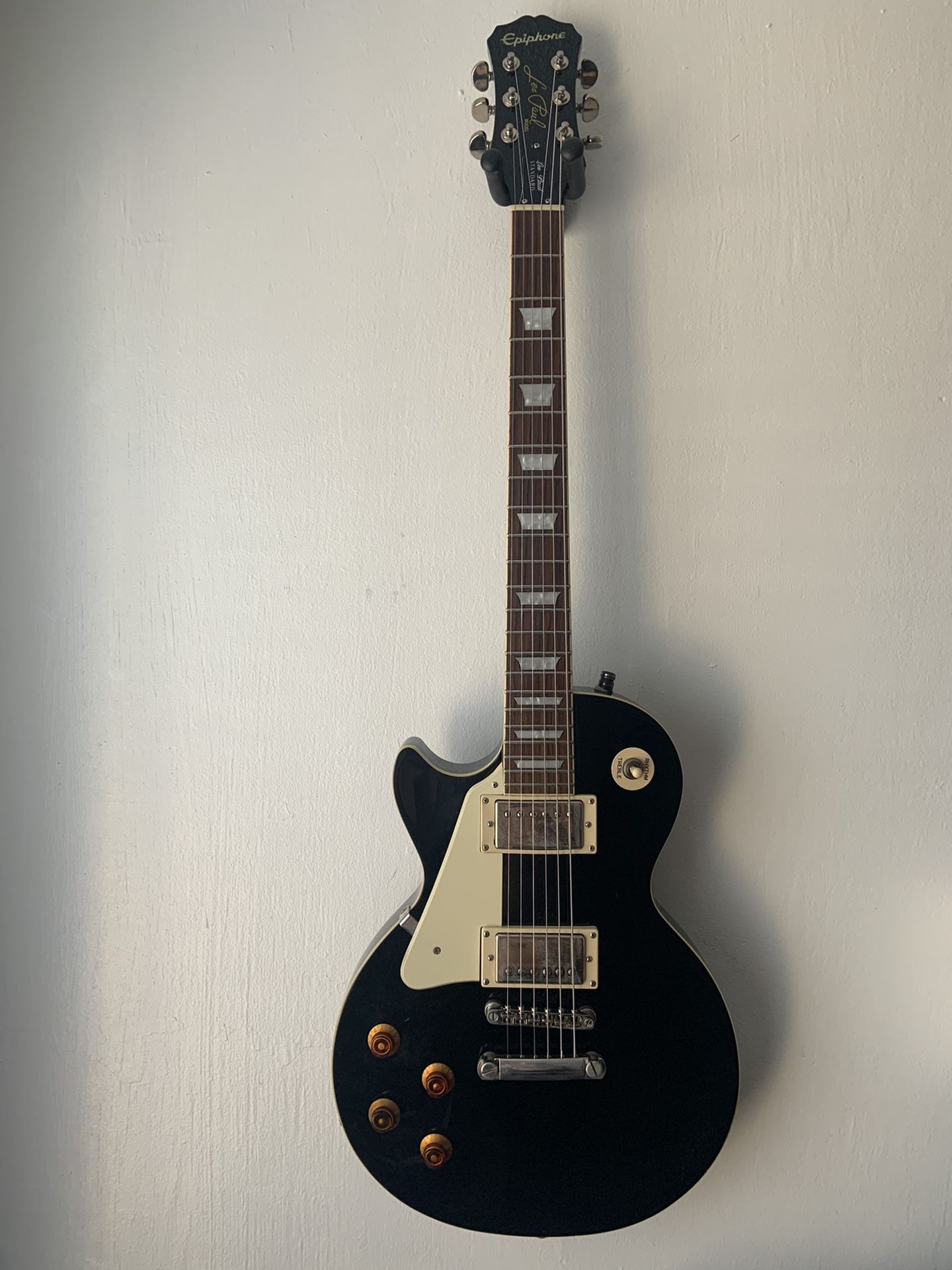Left Handed Epiphone Les Paul