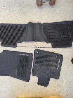Toyota Tundra OEM Rubber Floor Mats Set