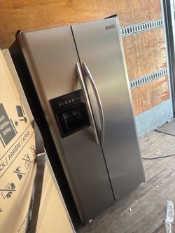 Frigidaire side by side refrigerator