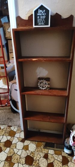 Bookshelf 