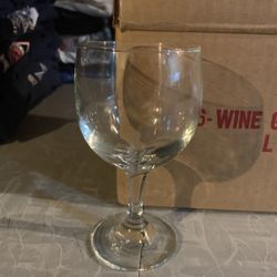 Stemmed Wine Glasses 6 In A Case