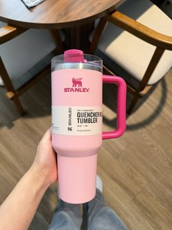 STANLEY Quencher H2.0 Tumbler with Handle and Straw 40 oz | Flowstate 3-Position Lid | Cup Holder Compatible for Travel | Insulated Stainless Steel Cu