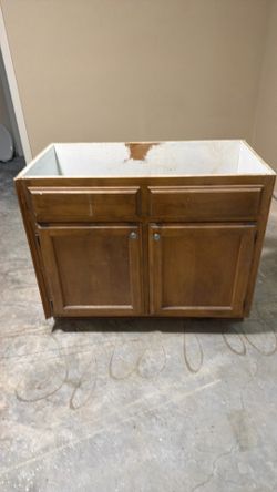 38.5” bathroom vanity with counter top
