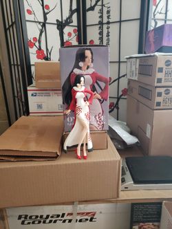 One Piece Boa Hancock Winter Anime Figure