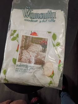 1970. Christian dior twin bed dust ruffle