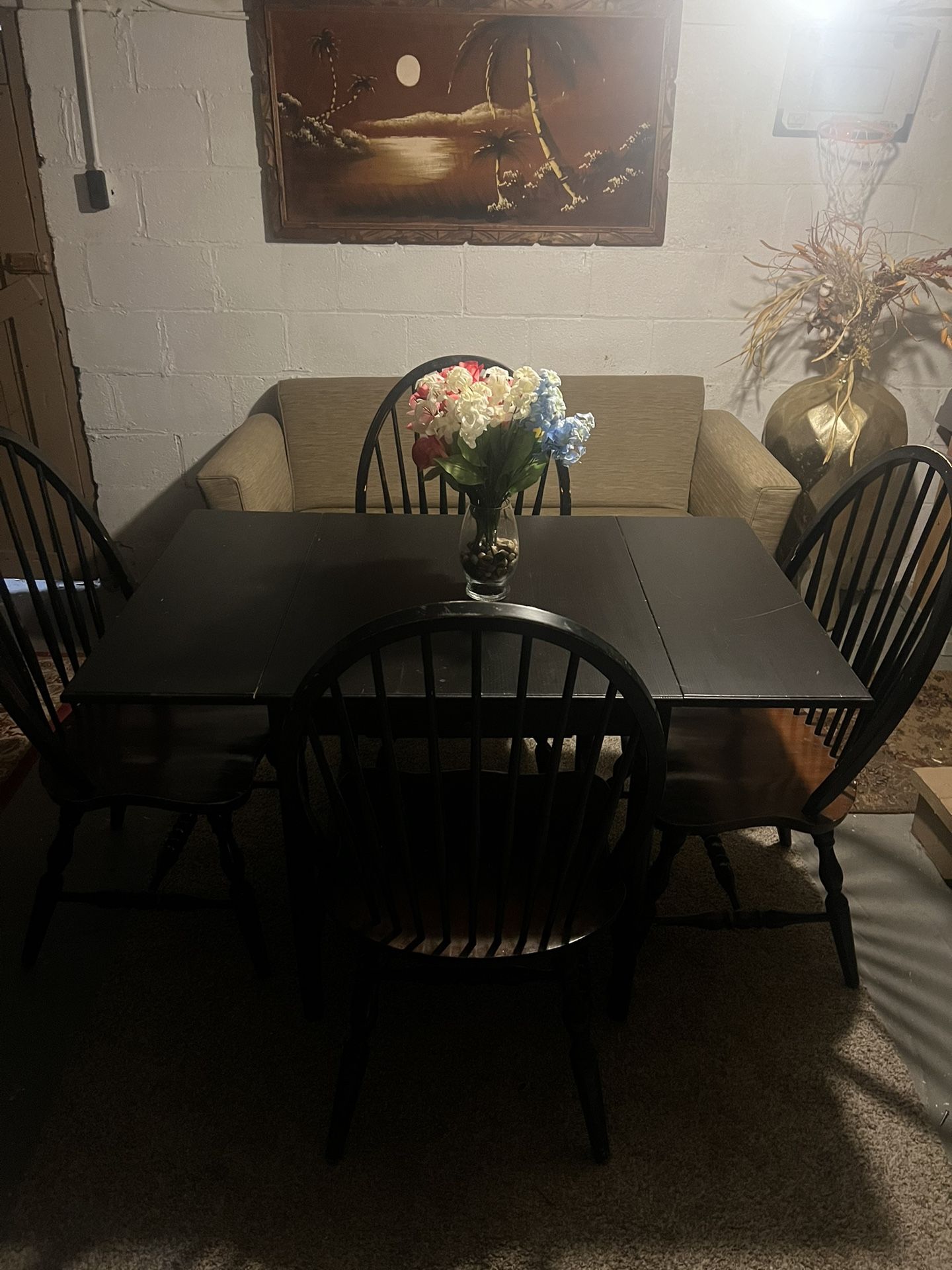 Kitchen Table And Chairs